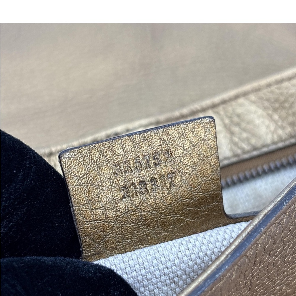 Authentic Gucci Metallic Gold Soho Chain Flap Bag Shoulder Crossbody - Picture 3 of 16